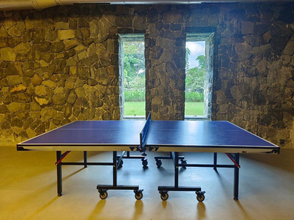 Radisson Resort And Spa Lonavala Extérieur photo A table tennis table