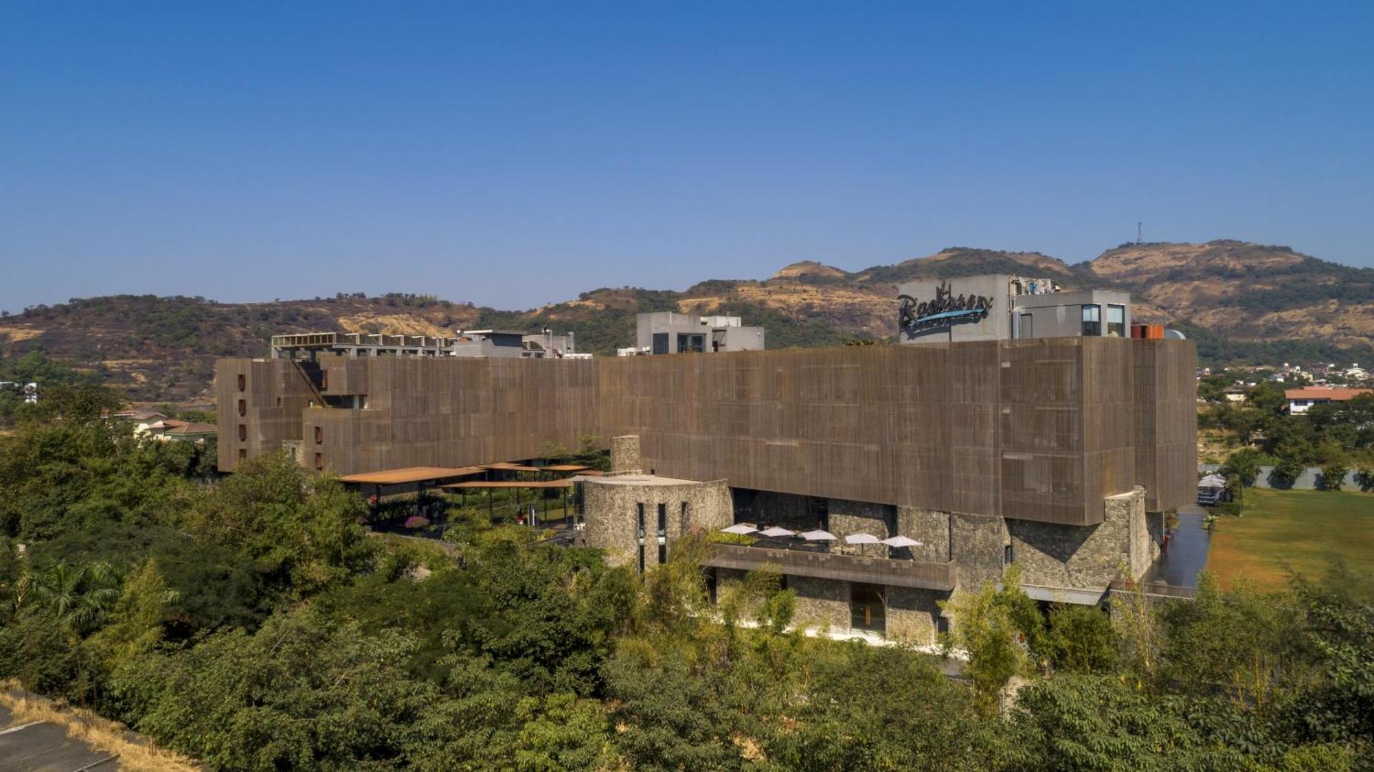 Radisson Resort And Spa Lonavala Extérieur photo The Skanderbeg Square