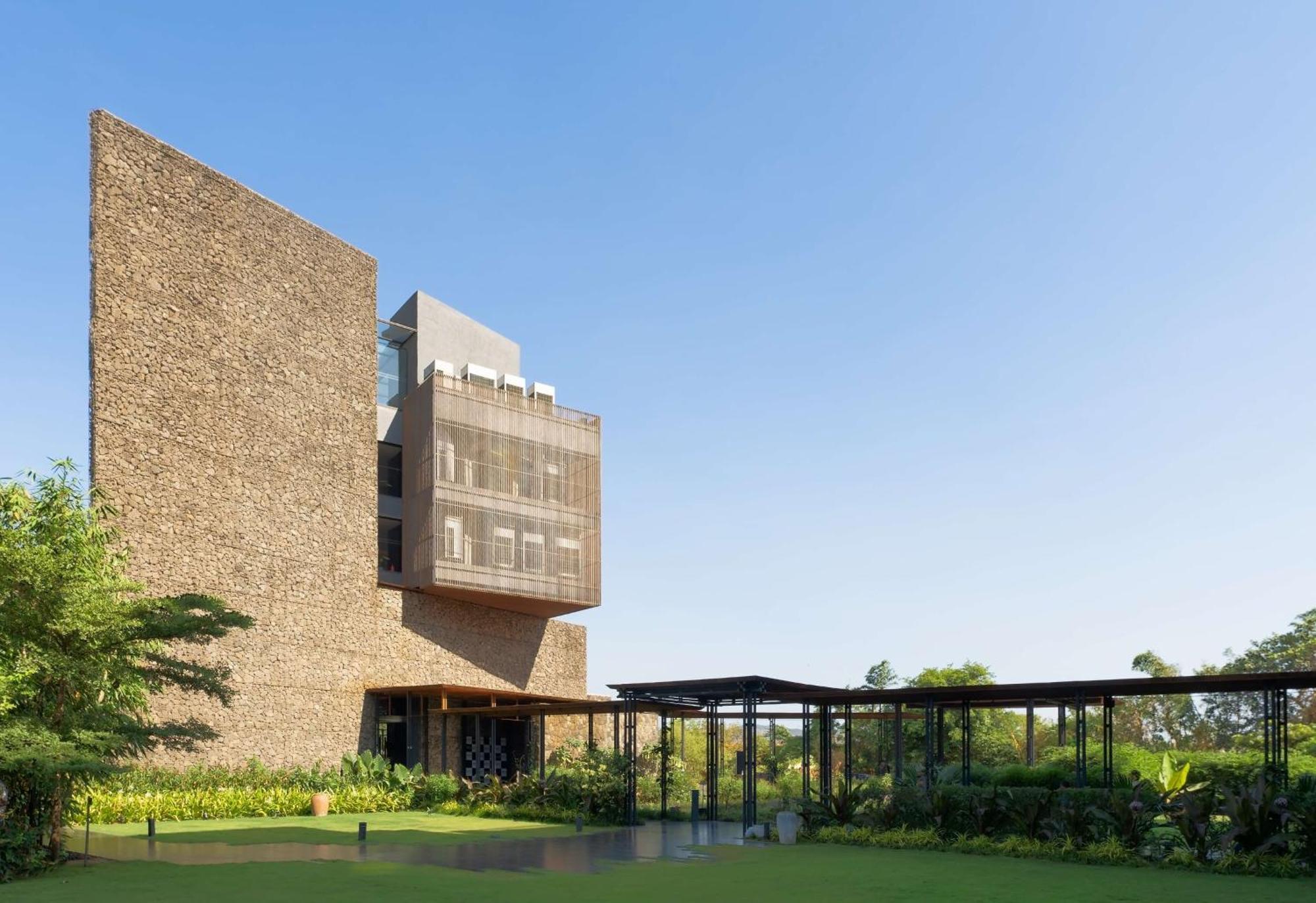 Radisson Resort And Spa Lonavala Extérieur photo The Aga Khan Academy, Hyderabad