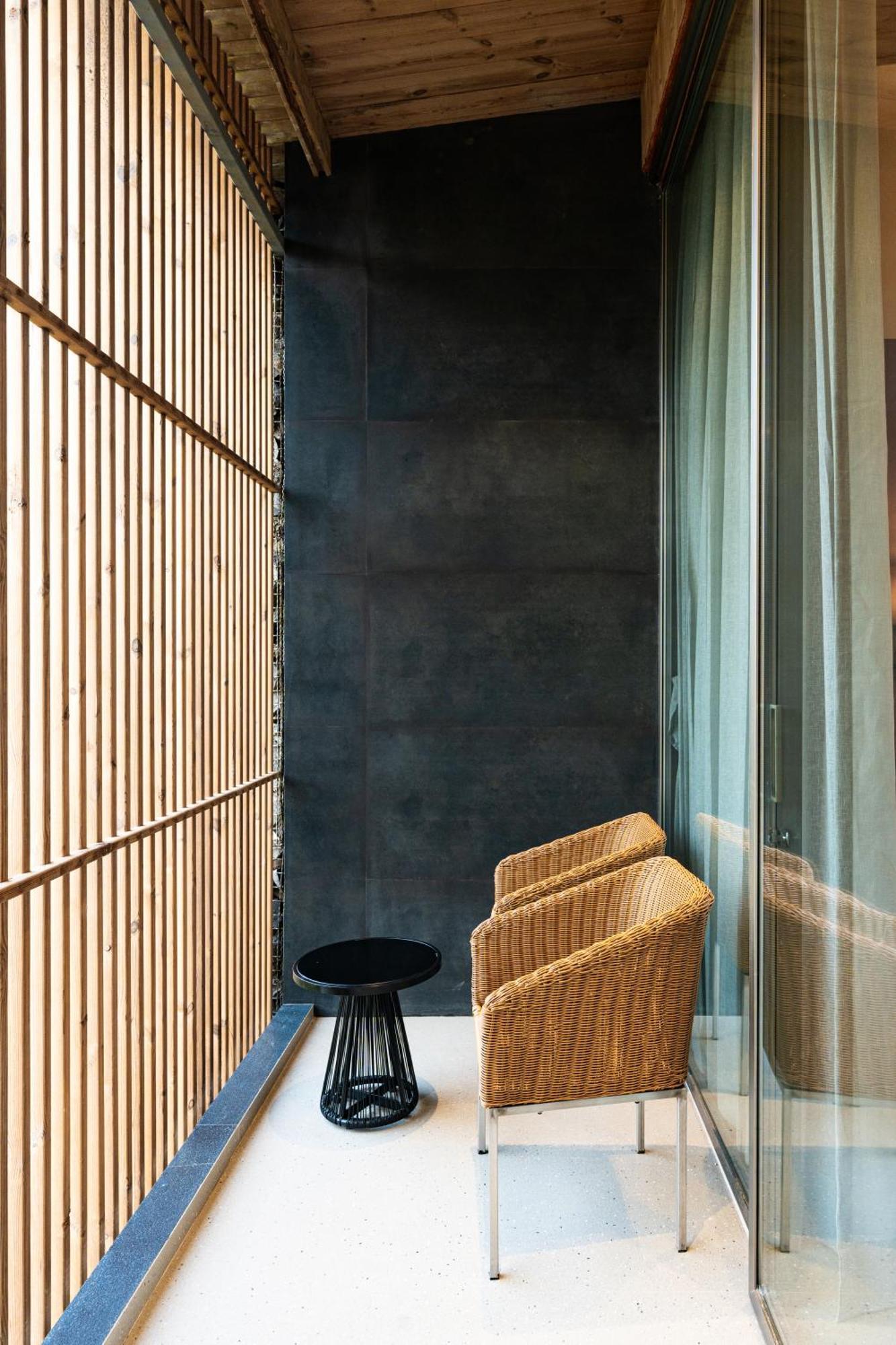 Radisson Resort And Spa Lonavala Extérieur photo Interior of the house
