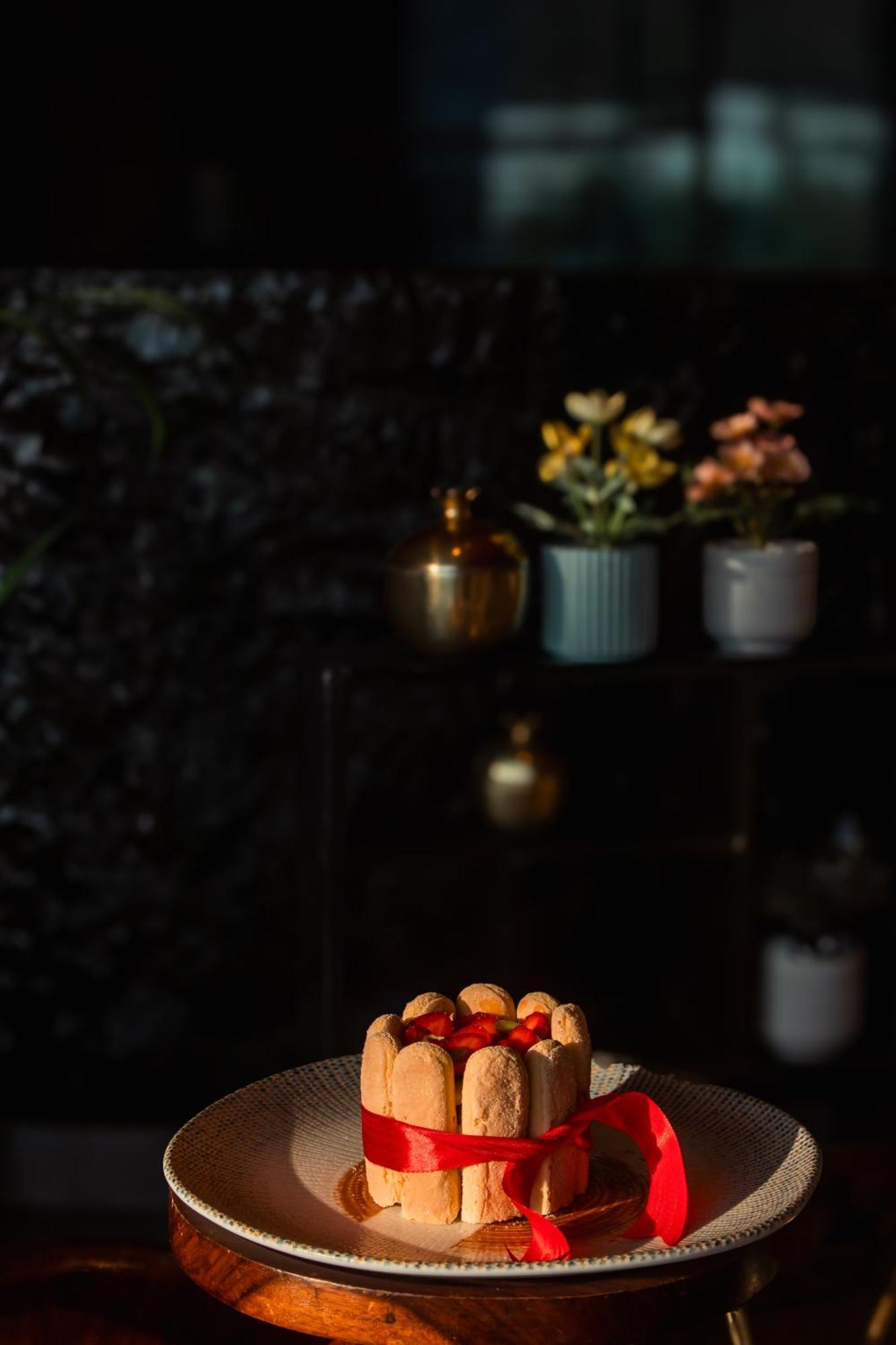 Radisson Resort And Spa Lonavala Extérieur photo A candlelight dinner