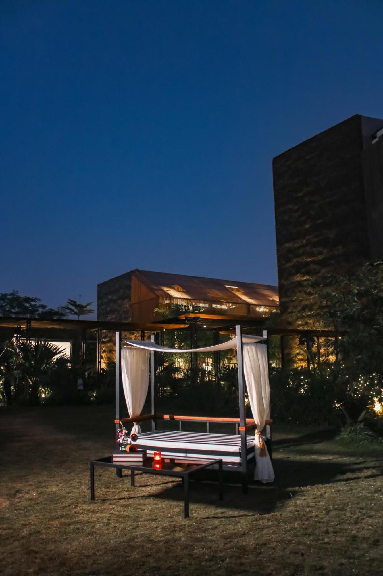 Radisson Resort And Spa Lonavala Extérieur photo The Sukhothai