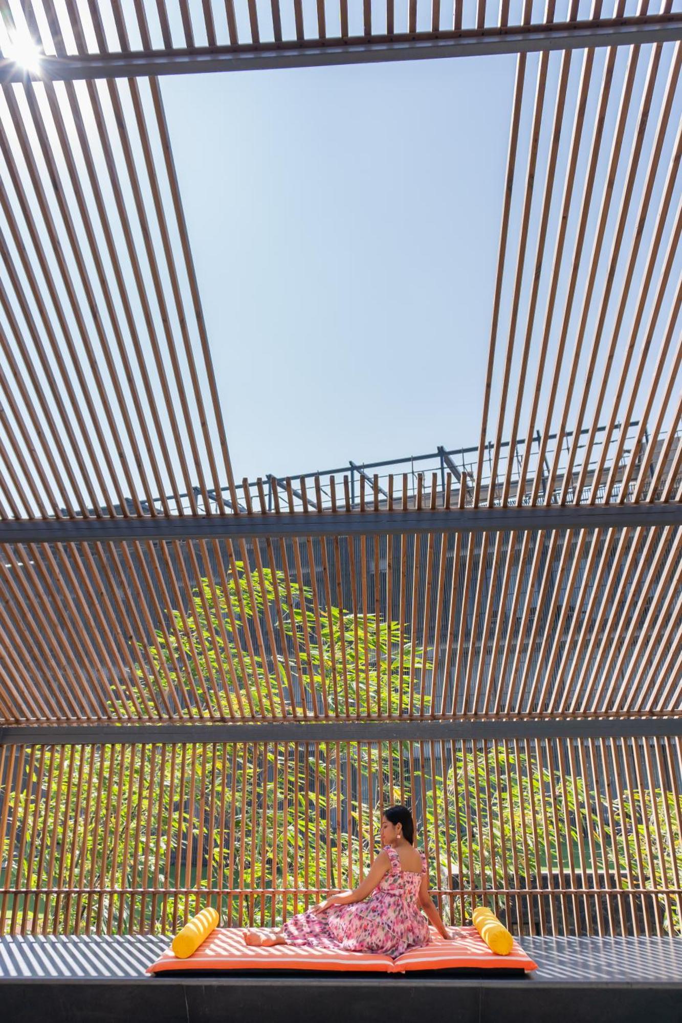 Radisson Resort And Spa Lonavala Extérieur photo The roof of the building